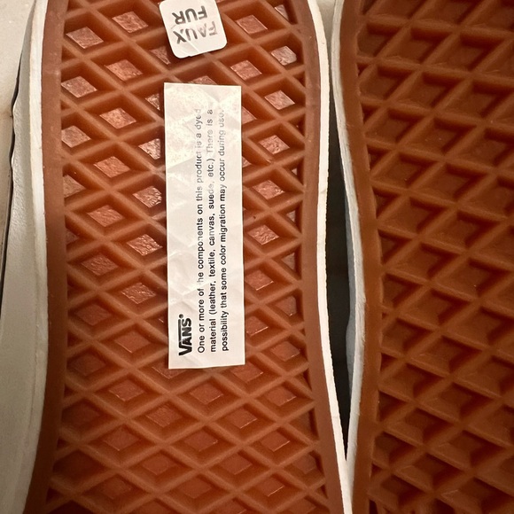 VANS Asher Suede Sherpa Slip-On Sneakers Light Gray Women's Size 9 New - Picture 8 of 9